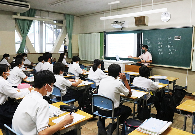 企業が協力 校内で職場体験 食品 などの4業種 日本教育新聞電子版 Nikkyoweb 企業が協力 校内で職場体験 食品 などの4業種 日本教育新聞電子版 Nikkyoweb
