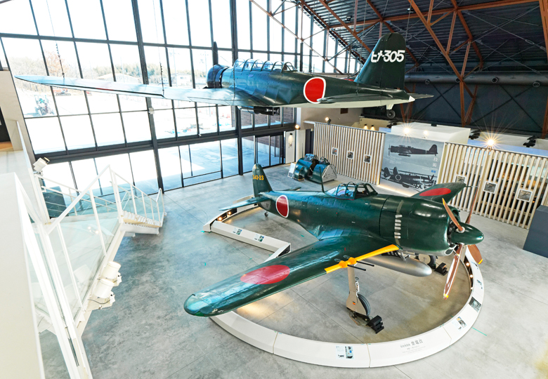 戦争伝える学習施設が開館 特攻機模型など展示 – 日本教育新聞